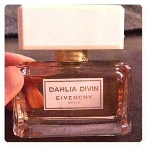 Dahlia Divin eau de parfum  *New w/o box*